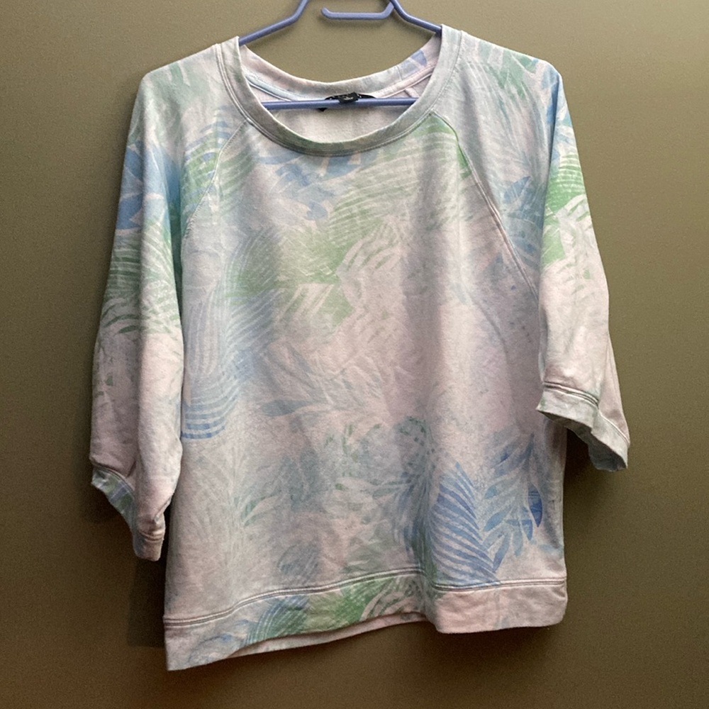 Zac & Rachel leaf oversized sweater tee with tapered sleeves.